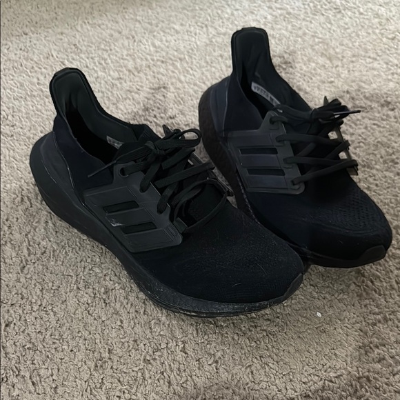 Adidas Men's Black Running Shoes - Picture 2 of 4